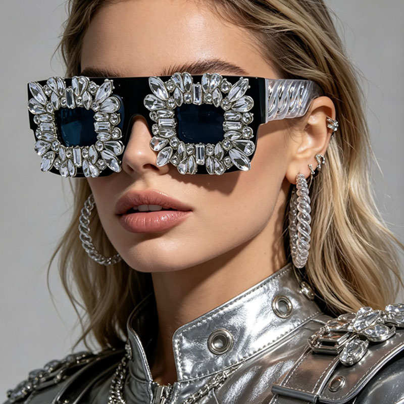 Exaggerated Bling Rhinestone S - Sunglass Retainer Cord 评论和价格